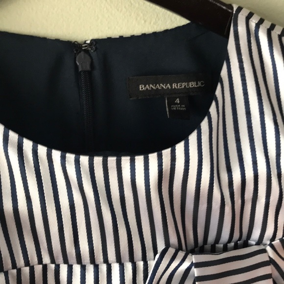 Banana Republic navy/white stripe dress Size 4 - Picture 3 of 4